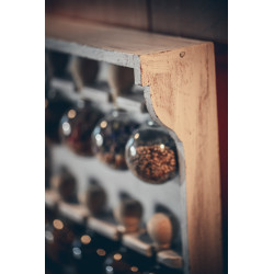 Étagère à épices en bois de style vintage avec patine blanche et 15 bulles en verre - Bulles d'épices